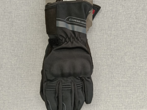 M-Racing Fume Glove