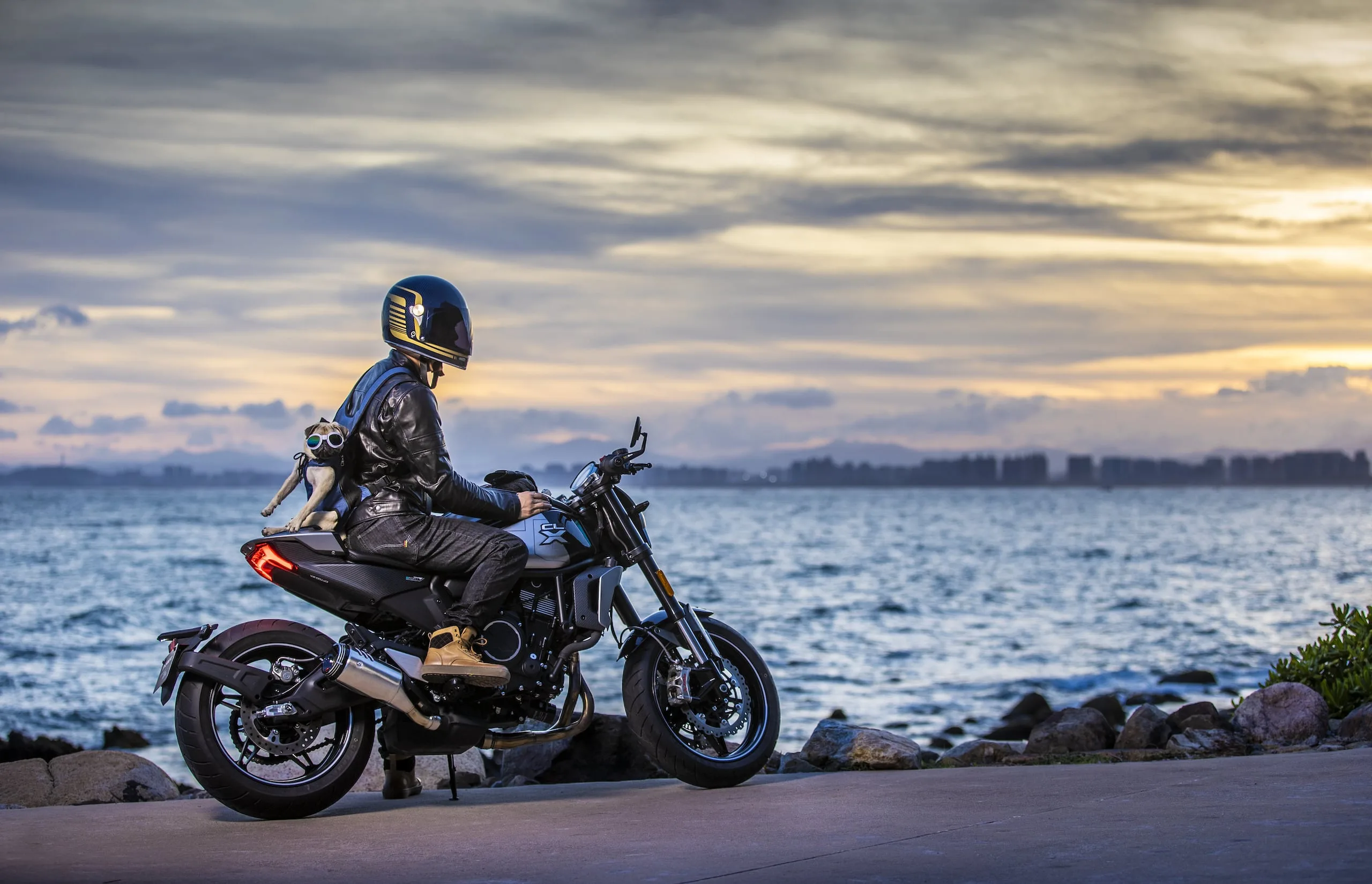 - AutoBike