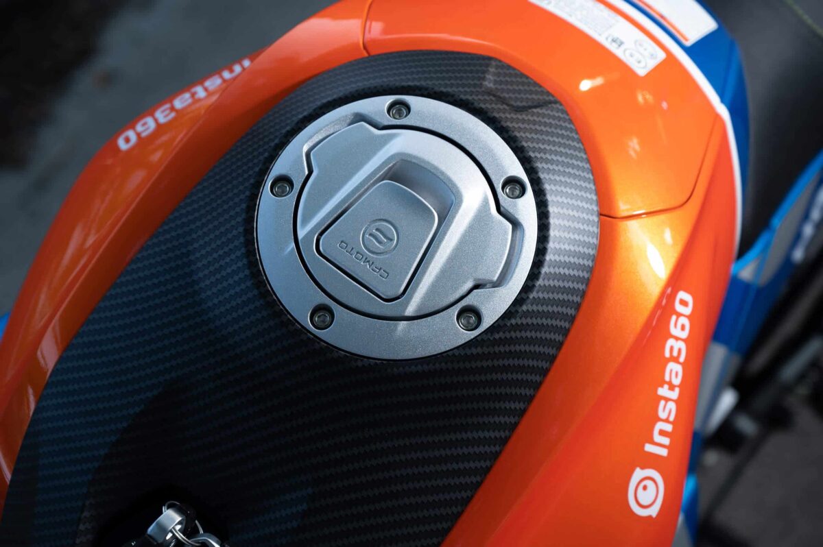 CFMOTO-300SR-Moottoripyörä AutoBike myymälöistä