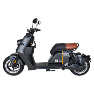 Kontio Motors Kruiser Vesper mopo 45km/h Musta Grafiitti 1,2 kWh akulla