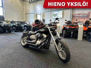 HARLEY-DAVIDSON FXCW ROCKER FXCW Rocker ** Vance & Hines / Hyvät renkaat / Mini vilkut **