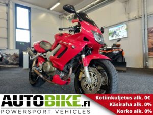 Honda VTR 1000 F Firestorm ** Kahvanlämmittimet / Ducktail / Huoltokirja **