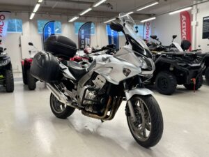 Honda CBF 1000 * Kaatumaraudat / Kahvanlämmittimet / Siisti **