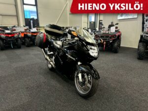 Honda CBR 1100 XX Super Blackbird ** 1-omisteinen // Siistikuntoinen // 3-laukun sarja **