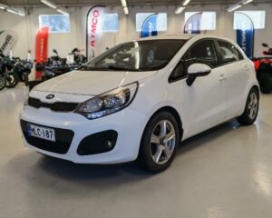 Kia Rio 1.4 ISG EX // ILMASTOINTI // RATINLÄMMITIN // PERUUTUSTUTKA // 2X HYVÄT RENKAAT