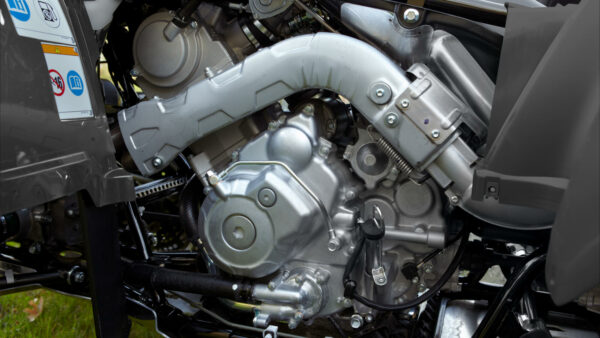 2025-Yamaha-YFM700FWAD-25-EU-Detail-001-03 - AutoBike - AutoBike