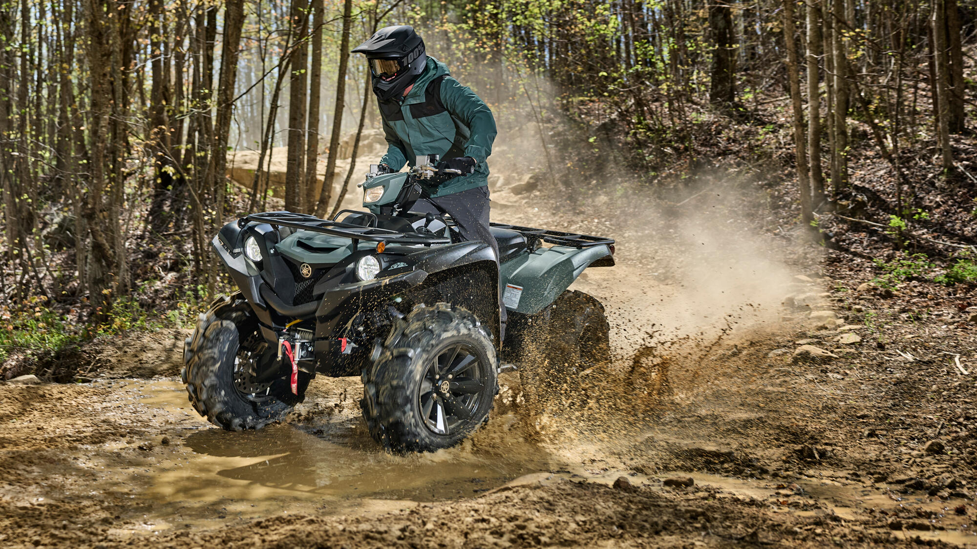 2026-Yamaha-YFM700FWAD-X-EU-Moss_Grey___Tactical_Black-Action-006-03 - AutoBike - AutoBike