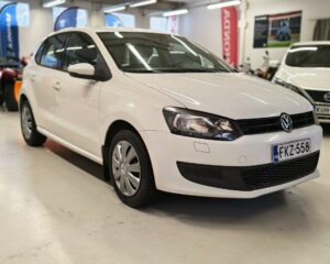 Volkswagen Polo Trendline Limited 1,2 TSI 90 hv // ILMASTOINTI // 4-OVINEN // 2XRENKAAT // KÄSIRAHA JA KORKO ALK. 0%
