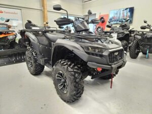 TGB Blade 550 EPS BLACK // T-KORTILLA AJETTAVA // OHJAUSTEHOSTIN // VINSSI