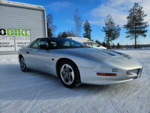 Pontiac Firebird 3.4 Targa // Automaatti // Nahkasisusta // Cruise