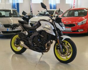 CFMoto 650NK ESITTELYMALLI ERIKOISHINTAAN NOPEIMMALLE // MYÖS TOIMITUS KOTIOVELLE