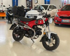 Honda Dax UUDENVEROINEN KUNTO // VALMIIKSI VARUSTELTU