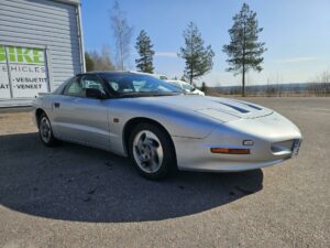 Pontiac Firebird 3.4 Targa // Automaatti // Nahkasisusta // Cruise // Juuri katsastettu
