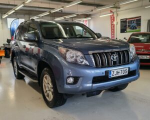 Toyota Land Cruiser 3,0 D-4D // Suomiauto, harvinainen tehtaan alkuperäinen Toyota Motorsport Stage 2 Land Cruiser!