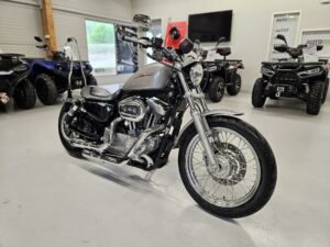 Harley-Davidson Sportster XL 1200 Low / Ruisku / Vance&Hines / Hyvät renkaat