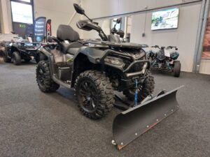 CFMoto CFORCE 625L TOURING ** Kahvanlämmittimet // Iron Baltic puskulevy // Karjarauta edessä **