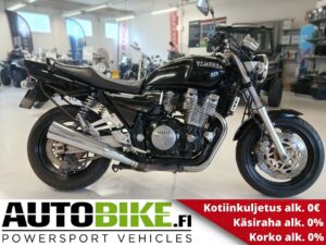 Yamaha XJR 1200