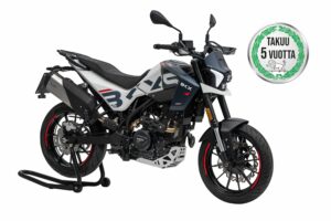 Benelli bkx 300 S moottoripyörä 5 vuoden laajennetulla takuulla autobike myymälöistä