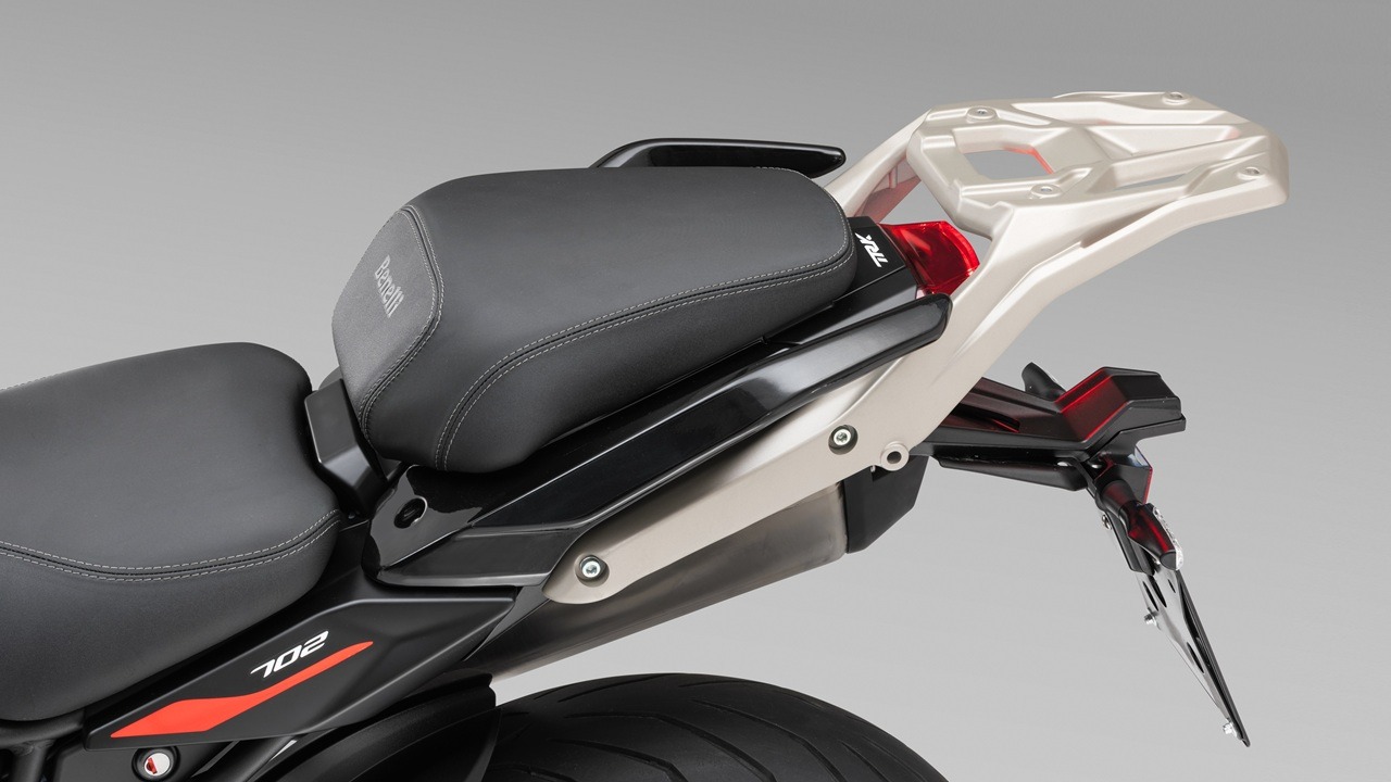 Benelli-trk-702 1 - AutoBike - AutoBike