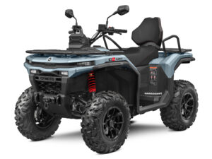 CFMOTO CFORCE C4 etuviistosta kuvattuna