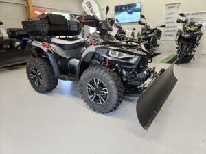 Linhai 500 EFI T3b / Puskulevy / Lisävalot / Neliveto